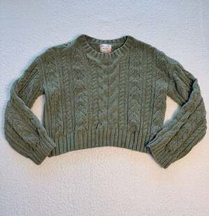 Women's Cozy Cable Crewneck Pullover Sweater - Pink Republic Size Woman’s M